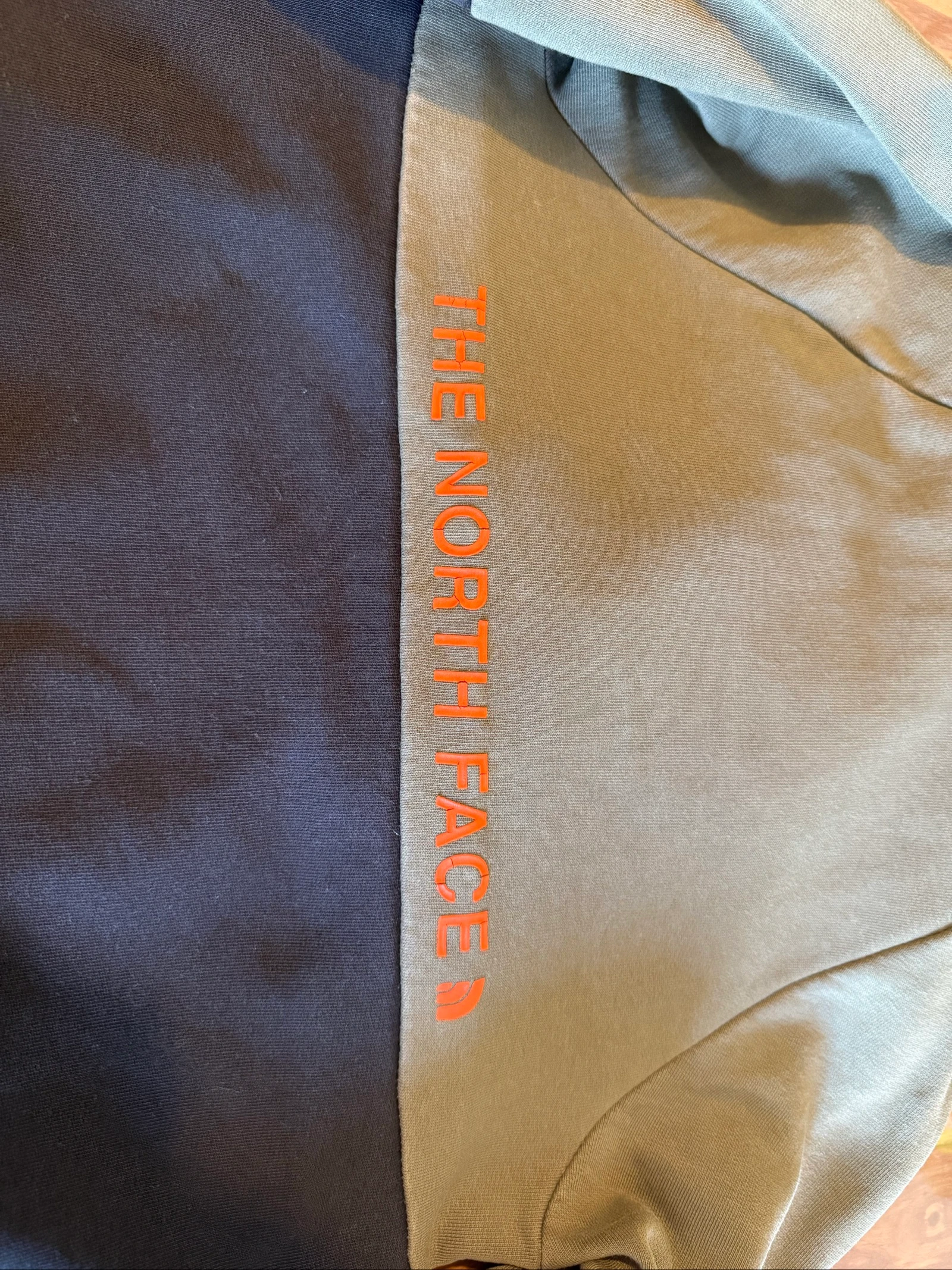 Sudadera The North Face junior L 11/12 años caqui negro con logo naranja – photo 5